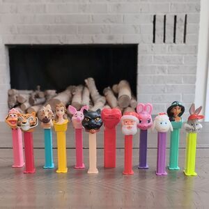 Vintage Pez Dispensers Lot Of 12